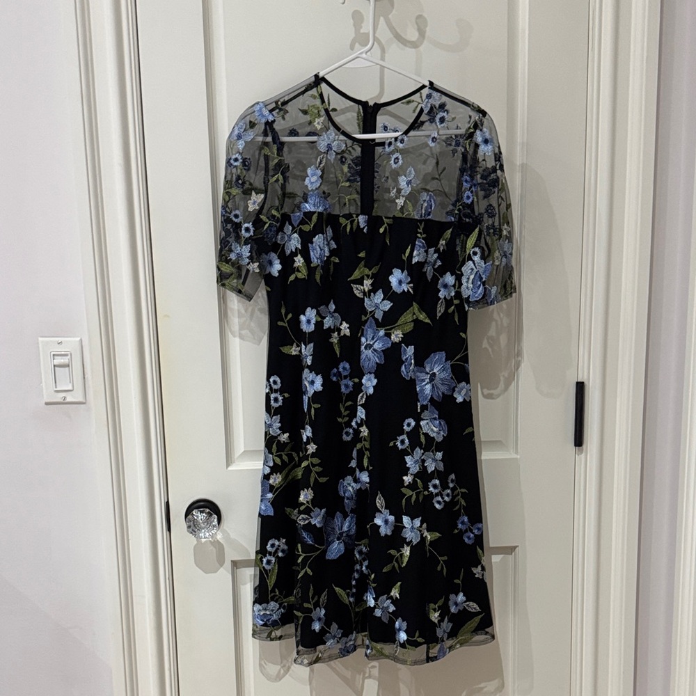 Jessica Howard Crew Neck Elbow Sleeve Floral Embroidered Fit-and-Flare Dress - Picture 3 of 3